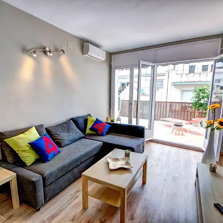 Amazing Terrace In The Center By Hello Homes *