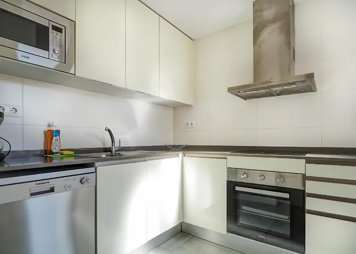 Amazing Terrace In The Center By Hello Homes * 시체스