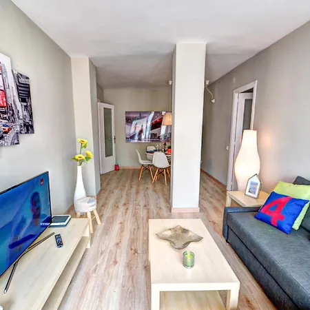 Amazing Terrace In The Center By Hello Homes Сіджас