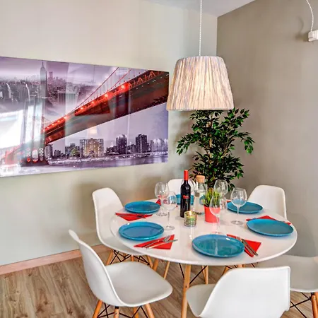 Апартаменти Amazing Terrace In The Center By Hello Homes Сіджас