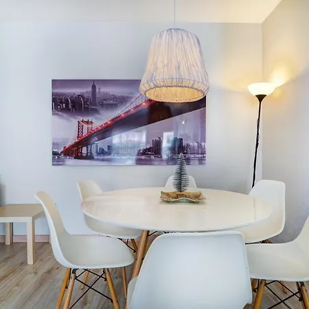 アパート Amazing Terrace In The Center By Hello Homes